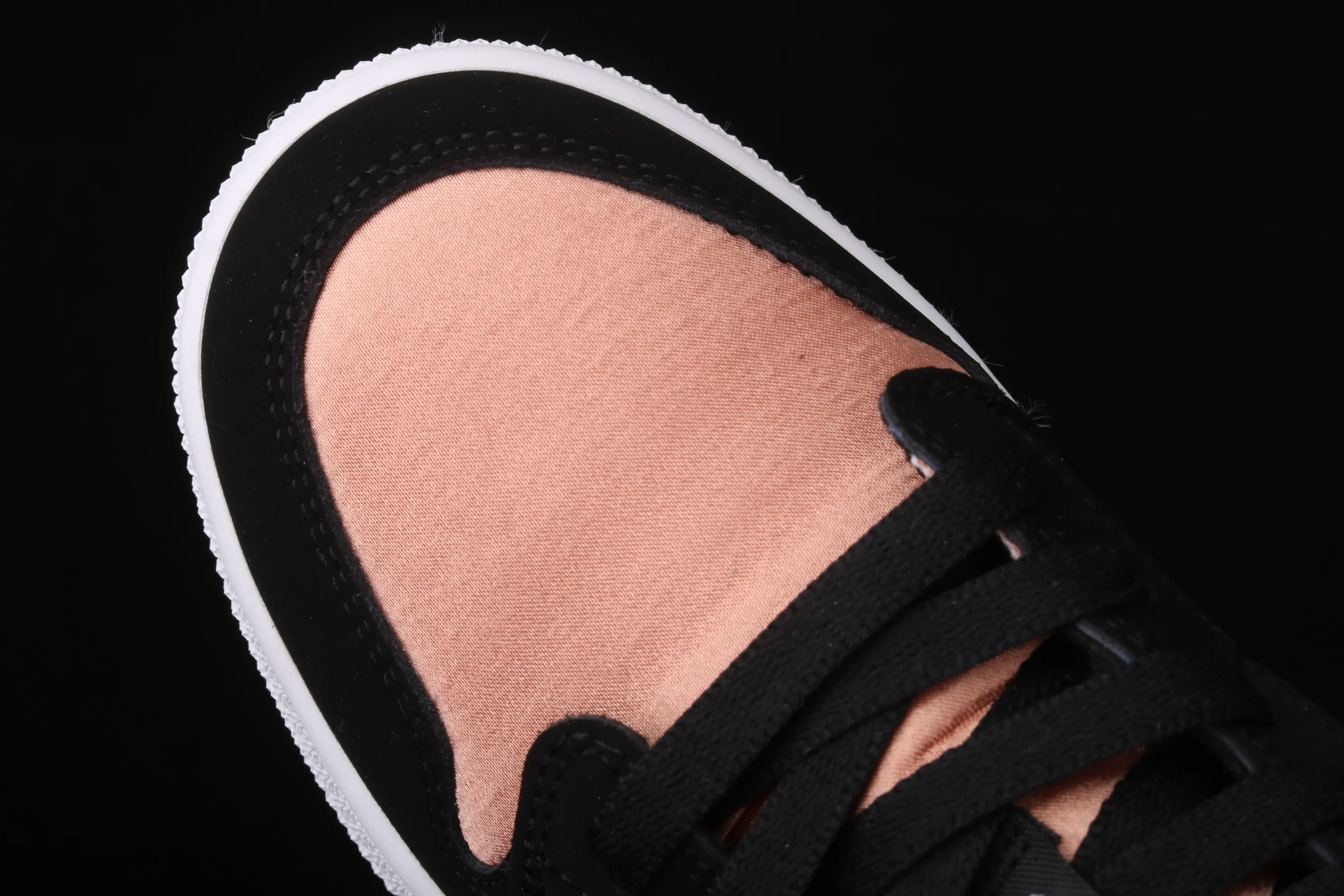 All categories Air Jordan Jordan series basketball shoes Air Jordan 1 Low New version Air Jordan 1 Low AJ1 Joe 1 low-top silk rose gold cultural and leisure sports sneakers 554723-090